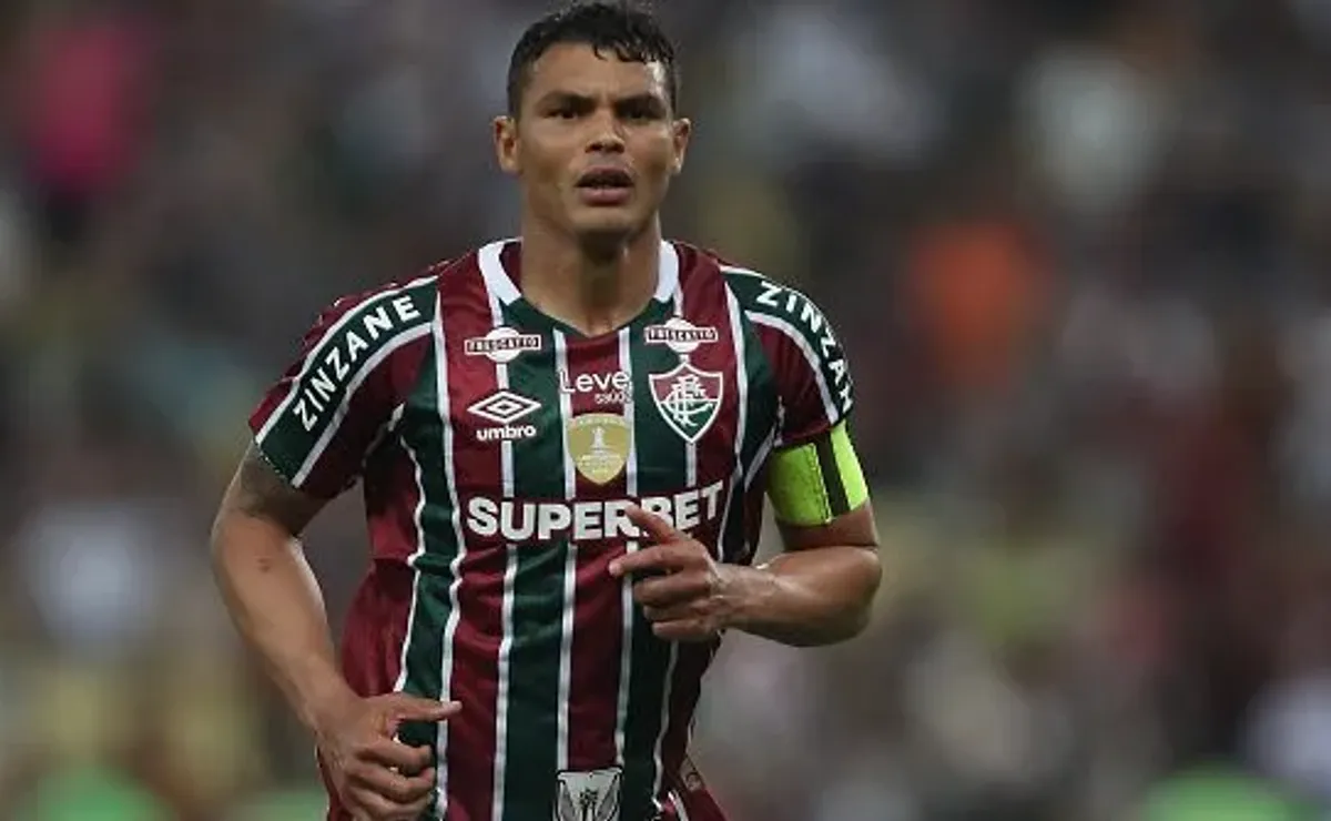 <div>Thiago Silva queria ajudar o Fluminense a todo custo e torcida reage: 